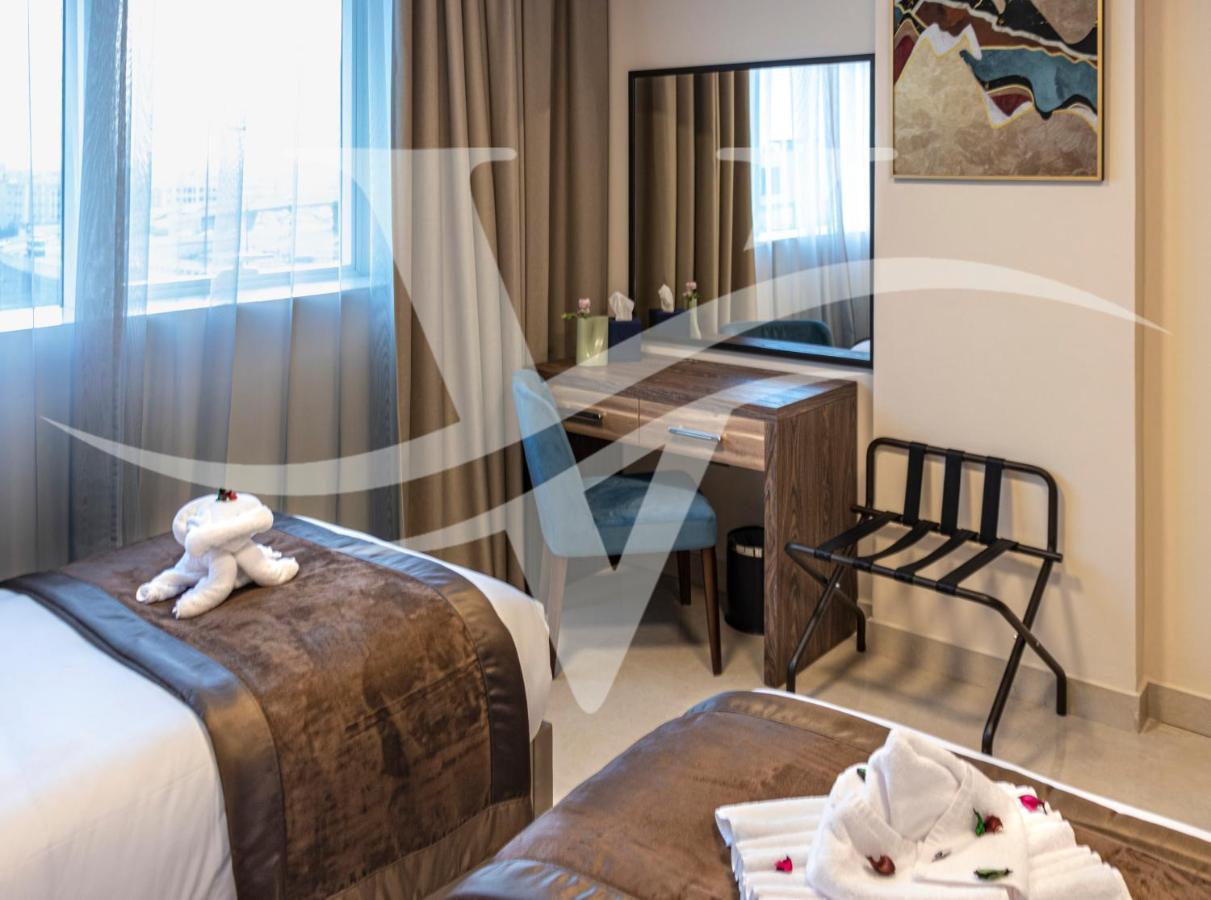 Viola Hotel Apartments Шарджа Екстериор снимка