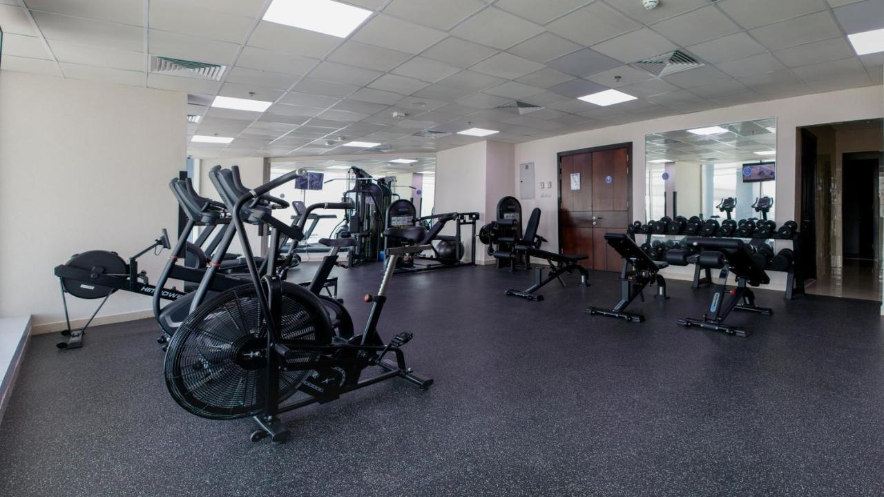 Viola Hotel Apartments Шарджа Екстериор снимка
